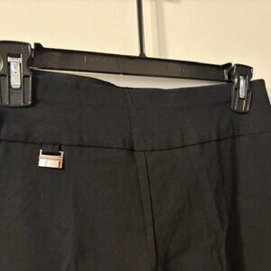 Alfina Pull on Black dress ankle slacks size 6S Women’s